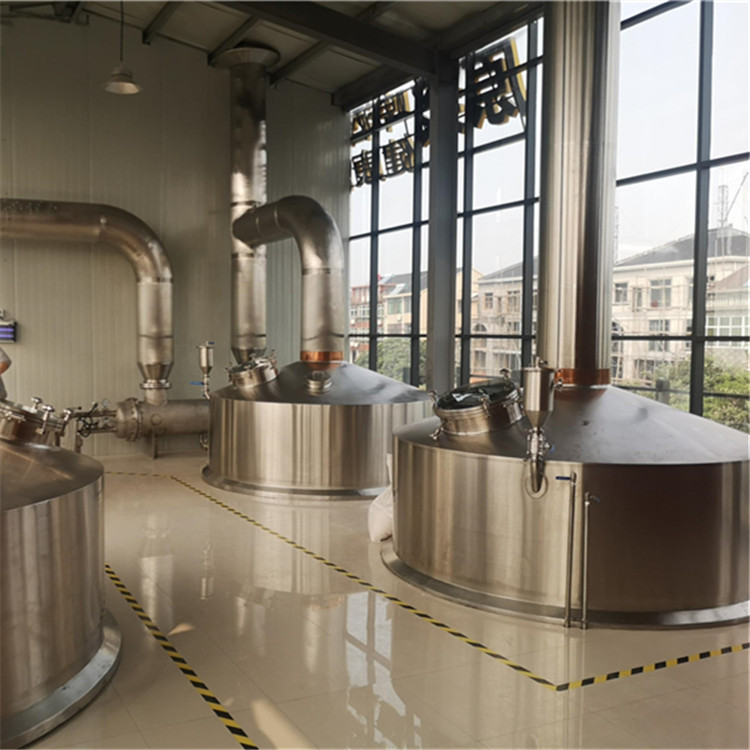 Large scale beer brewing equipment-more than 60 years experience