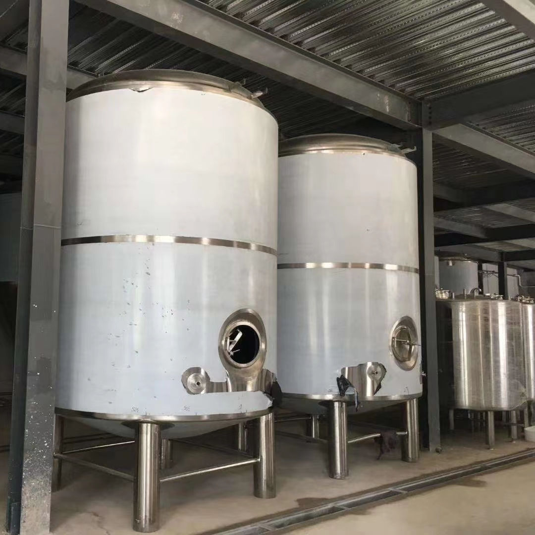 commercial beer brewing equipment manufacturer